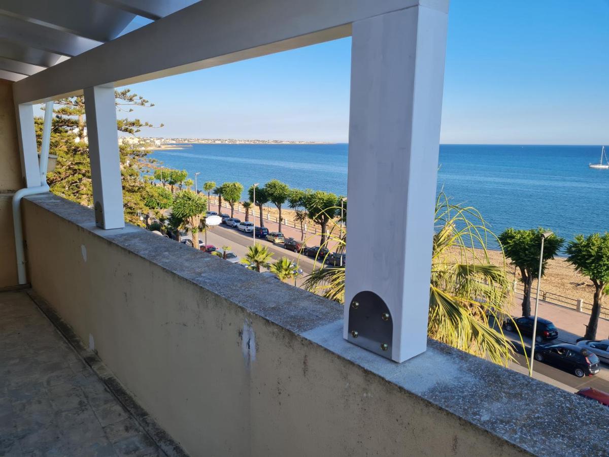Casa Vacanze Preziosa 마자라데발로 외부 사진