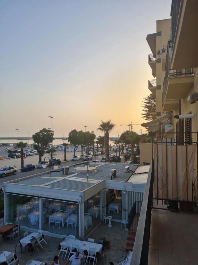 Casa Vacanze Preziosa 마자라데발로 외부 사진